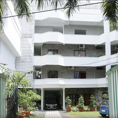 Heaven Gardens Hotel Kochi Ngoại thất bức ảnh